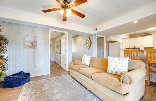 Cape Fair Apartment | Lake Views & Community Perks: Cape Fair Apartment!