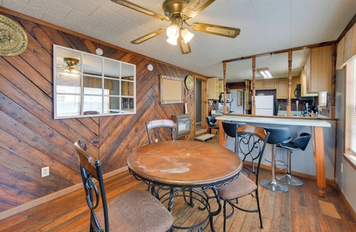 Fort Gaines House | Lake Views + Dock Access: Georgetown Group Getaway