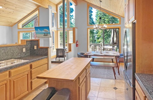 Carnelian Bay House | Lake Views, Hot Tub, Walk to Beach!