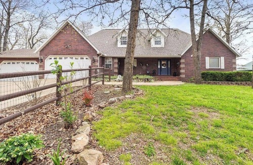 Theodosia House | Lake Views, Hot Tub, Games, Spacious Home for all