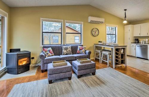 Arrow Point House | Lake Views: Table Rock Lake Retreat w/Fenced Yard