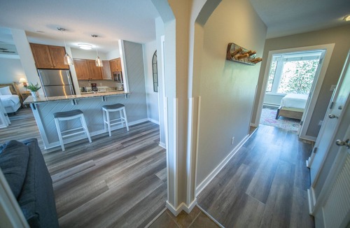 Lakeside Village Condo | Lake Views, Upscale Condo with Pool/Hot Tub