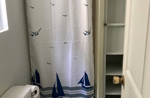 Alton Bay Cottage | lake views