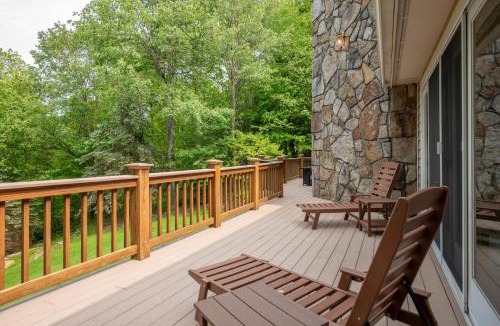 Mountainside House | Lake ViewTopia