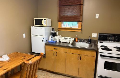 Kenora Hotel | Lake-Vu Motel
