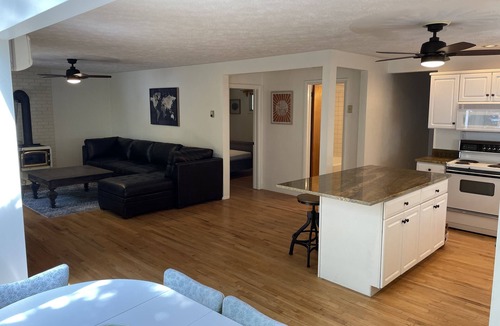 Greentown Cottage | Lake Wallenpaupack Lake Front Cabin