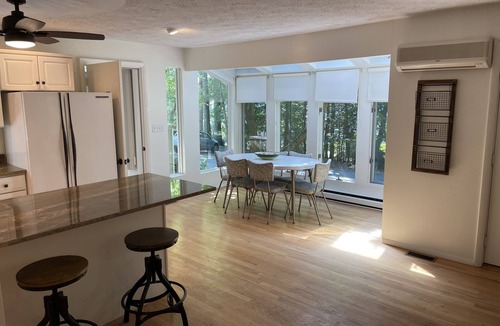 Greentown Cottage | Lake Wallenpaupack Lake Front Cabin