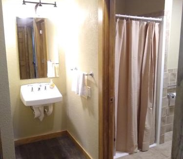 Lodi Cabin | Lake Wappapello State Park Cabins