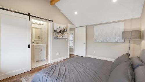 Lakeland North House | Lake Waterfront Craftsman Modern