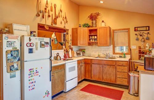 Leavenworth Villa | Lake Wenatchee Getaway - Lakefront Weekend Hideout