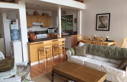 Bellingham Cabin | Lake Whatcom Bellingham Waterfront Cabin