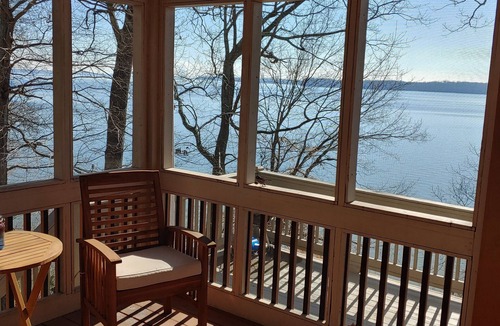 Athens House | Lake Wheeler waterfront home with panoramic views