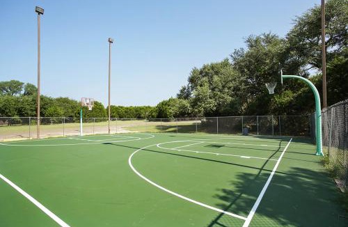 Whitney Resort | Lake Whitney Camping Resort Ramp Cabin 4