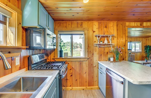 Lodi Cabin | Lake WI Escape! Explore, Boat, Swim & Hike