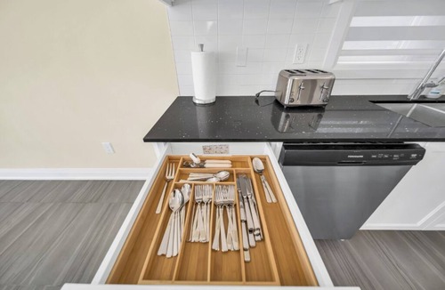 Richmond Hill House | Lake Wilcox 5 Bedroom 5 Bath Stunning Home