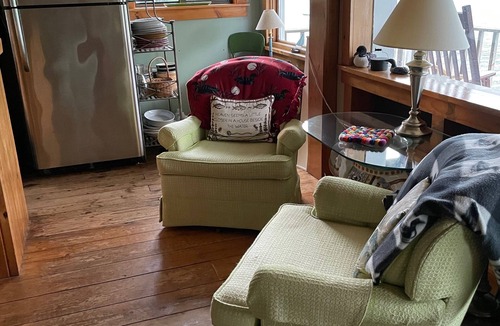 Orleans Cottage | Lake Willoughby Waterfront Cottage