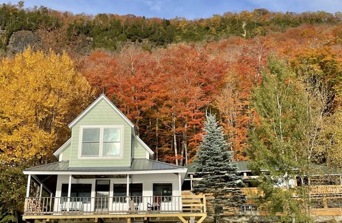 Orleans Cottage | Lake Willoughby Waterfront Cottage