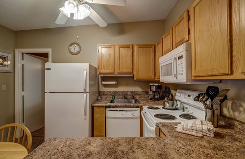 Weirs Beach Condo | Lake Winni Haven: 3BR Condo, Deck, Full Kitchen