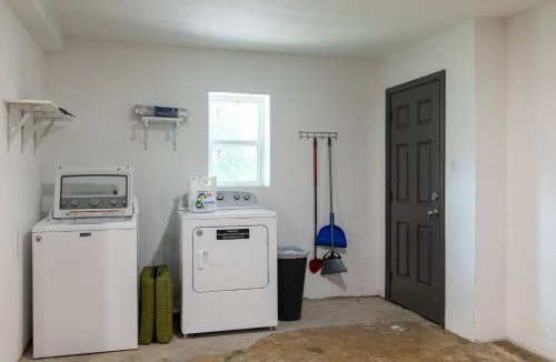 Lake Worth House | Lake Worth Home for 8 - Your World Cup Fan Base