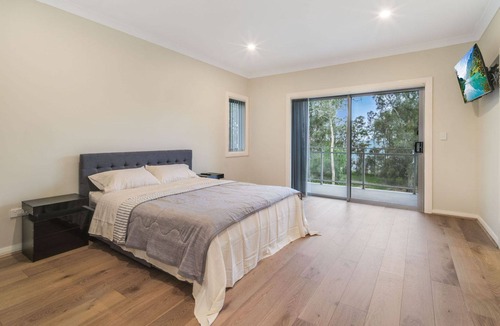 Berkeley Vale House | Lakedge Home at Berkeley Vale