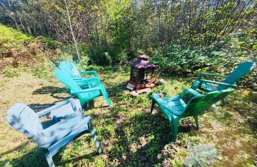 Saint-Alphonse-Rodriguez Ski Chalet | Lakefront-King Bed-A/C-Fireplace-Kayak-BBQ