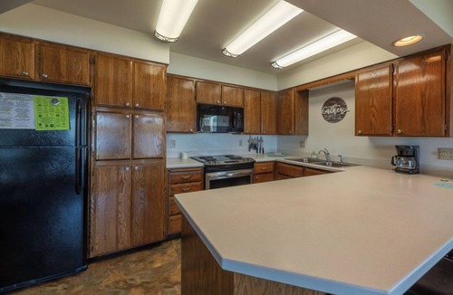 Hope Condo | Lakefront - 1 Bedroom