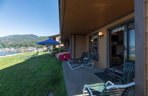 Hope Condo | Lakefront - 1 Bedroom