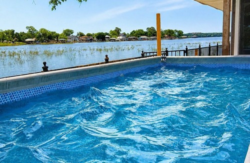 Azle House | LakeFront, 10 Bed, 8 bath, Pool, Treehouse, Hottub, GameRoom,Largest N Texas STR