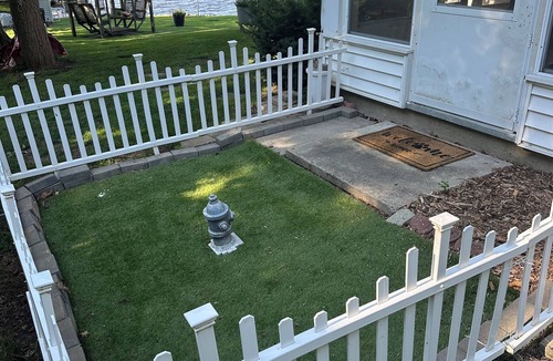 Butte Des Morts House | Lakefront 2-bed house in Oshkosh with dock!