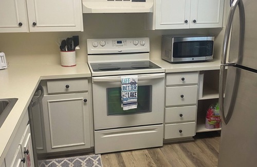North Shore House | Lakefront! 2-bedroom townhome at Smith Mountain Lake