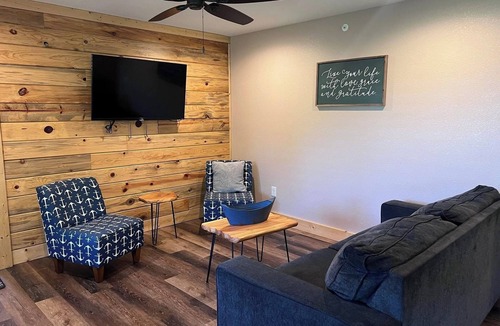 Branson West Villa | Lakefront 2bdr/2bath Villa on Table Rock Lake Short commute to Branson & SDC