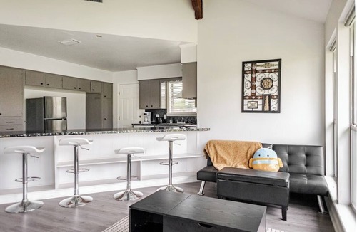 Shreveport House | Lakefront 2BR house - Boathouse & Pier