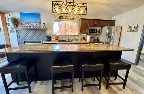 Gravois Mills House | Lakefront 2BR retreat in Sunrise Beach/Dock+ Sunset Views