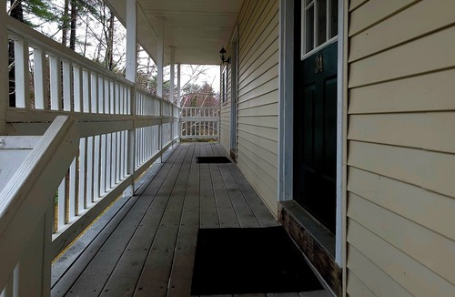 Dryden Apartment | Lakefront 2BR Suite w/Kayaks, Kitchen & Porch at Wilson Lake Inn