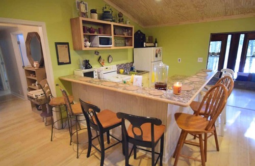 Green Hill Cabin | Lakefront 3-Bed Home on Old Hickory Lake