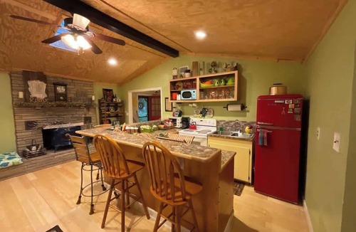 Green Hill Cabin | Lakefront 3-Bed Home on Old Hickory Lake