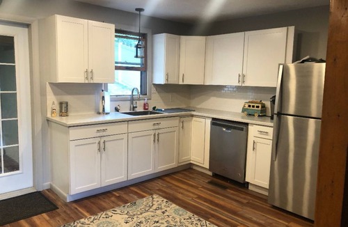 Lake Harmony House | Lakefront 3 bedroom house on Lake Harmony with prime location to everything
