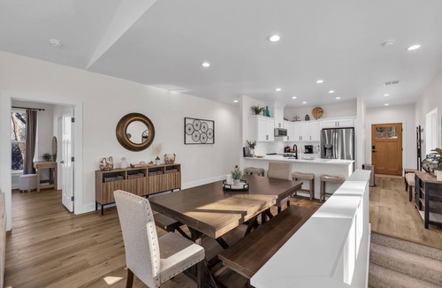 Afton House | Lakefront, 35ft Dock , Battlefield Golf Views, New Build , Sleeps 16 Guests