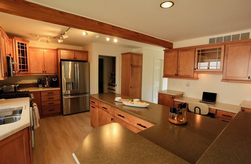Waterford House | Lakefront 3br 2.5 bath house in Keego Harbor