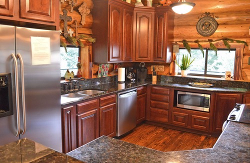 Marble Falls Cabin | Lakefront 3BR/3.5BA+Loft Hot Tub&Boat House