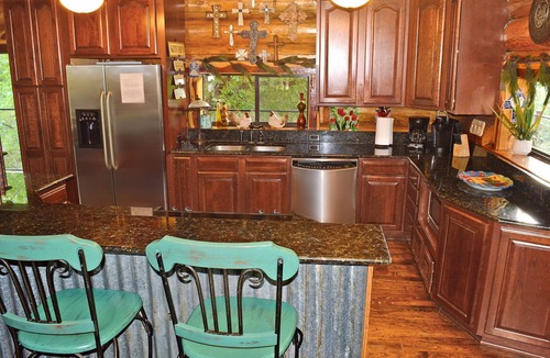 Marble Falls Cabin | Lakefront 3BR/3.5BA+Loft Hot Tub&Boat House