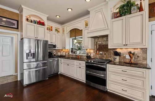 Shreveport House | Lakefront 3BR - Boathouse, Pier, Big Yard, RV & Parking