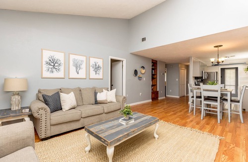 Warner Robins House | Lakefront 3BR RAFB | Pet Friendly