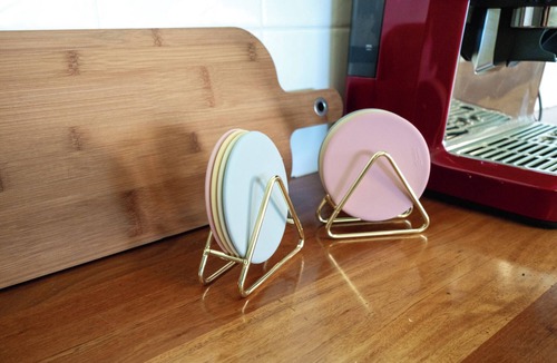 Tuggerawong House | Lakefront 4 Bedroom House