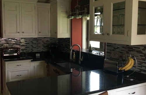 South Down Shores House | Lakefront 4 bedroom Fall getaway on Winnipesaukee