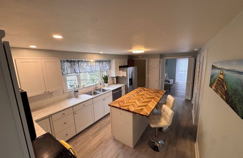 Livonia House | Lakefront 4 Bedroom Home on Conesus Lake