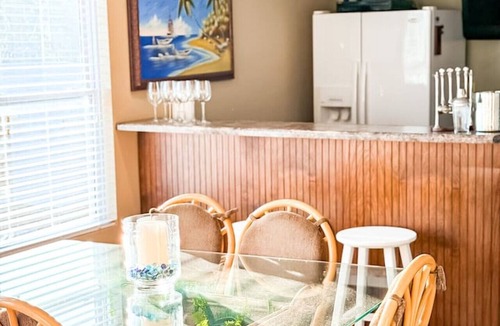 Camdenton House | Lakefront-4BD/3BA/-Sleeps-12PP