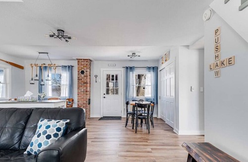 Orono House | Lakefront 4BD on Pushaw Lake