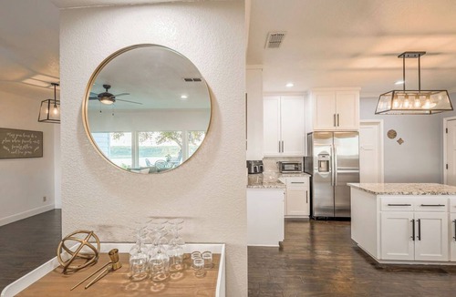 Morgans Point Resort House | Lakefront 4BR Pool Hot Tub