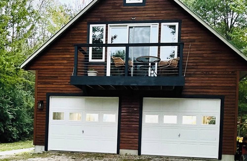 Franklin County Apartment | Lakefront A-Frame Apartment with Sunsets